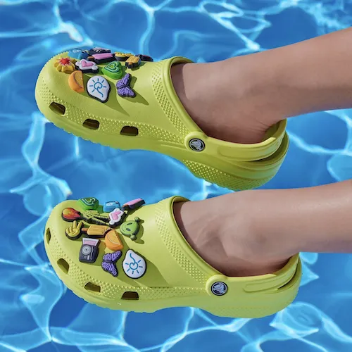 psst crocs 4th